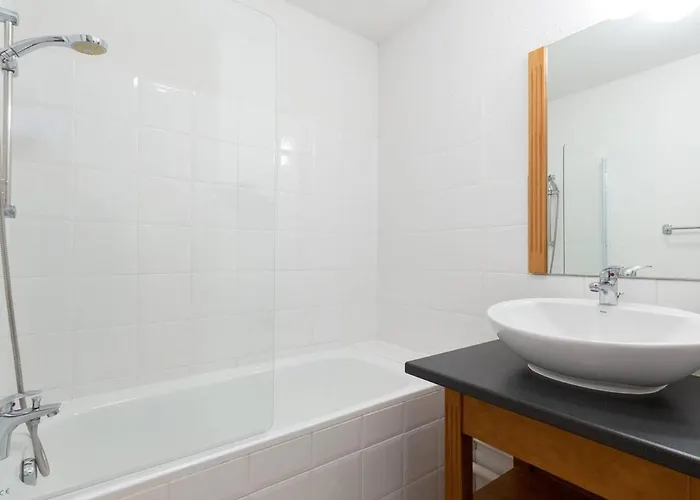 Appartement Grand Pour 6 Avec Parking A Peyragudes - Fr-1-695-43